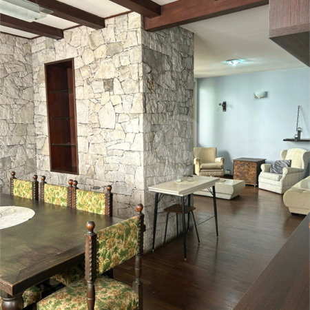 Casa à venda com 3 quartos, sendo 1 suíte, em Interlagos, São Paulo, SP