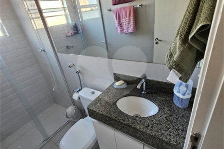 Excelente apartamento á venda de 2 dormitórios no CENTRO de São Carlos!