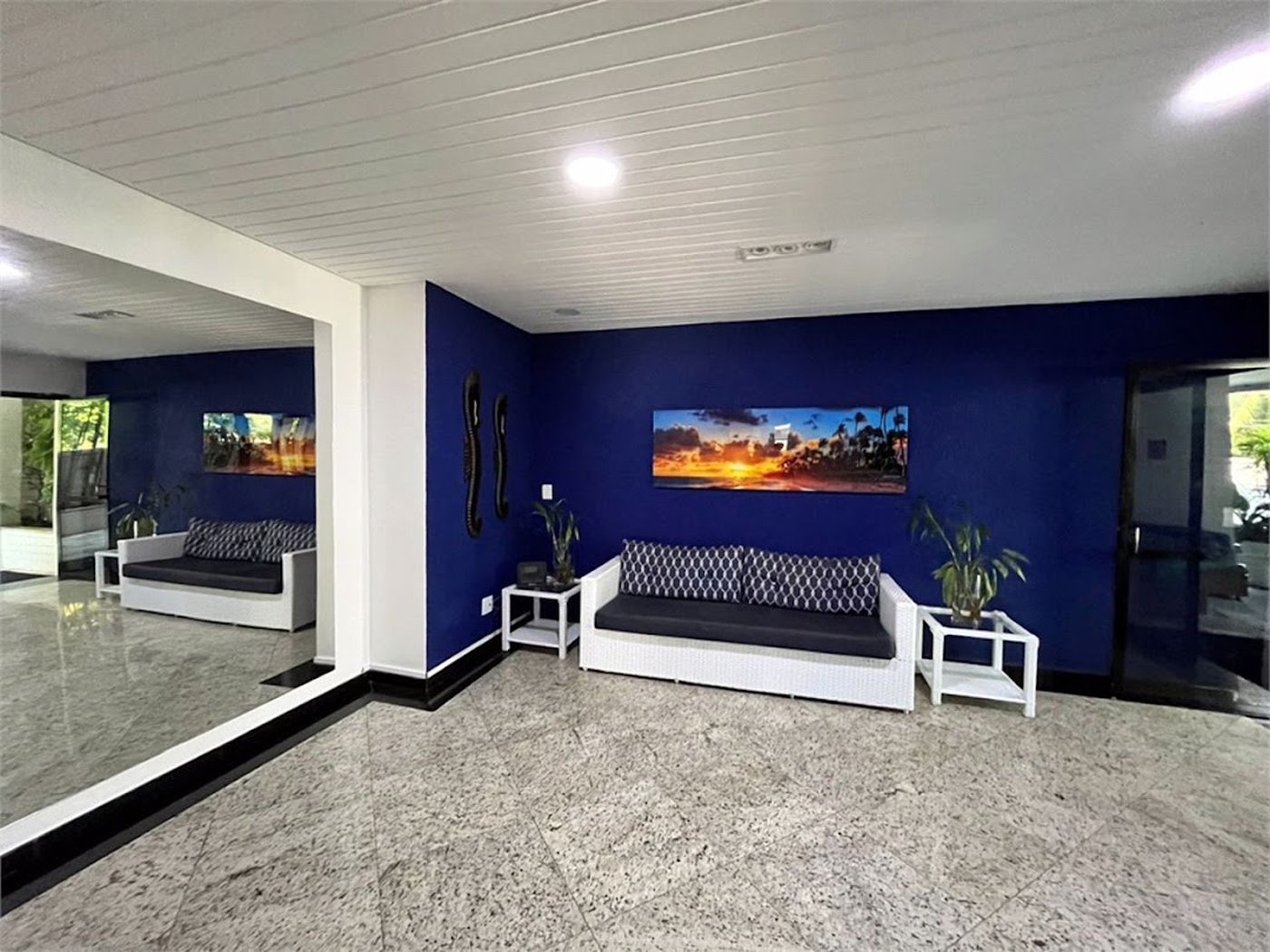Apartamento Residencial à venda, Enseada, Guarujá - AP0868.