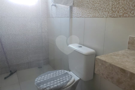 Sobrado à venda com 4 quartos, sendo 2 suítes, em Vila Mazzei, São Paulo, SP