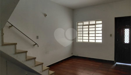Sobrado à venda com 2 quartos em Vila Ipojuca, São Paulo, SP