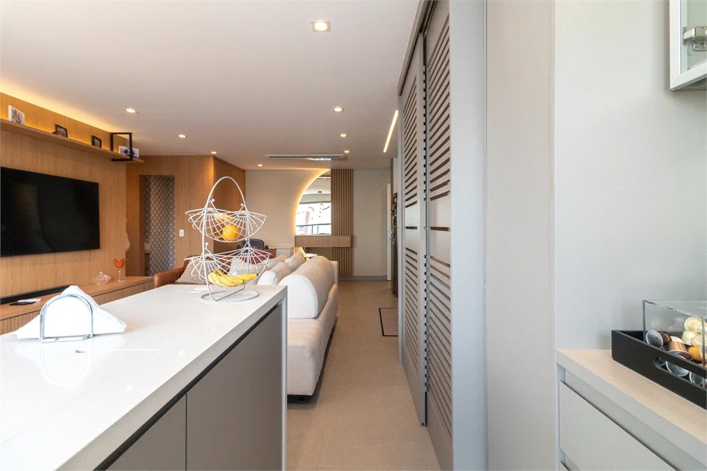 Apartamento à venda com 2 suítes em Santo Amaro, São Paulo, SP