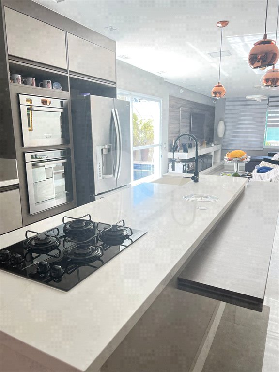 Casa à venda com 4 suítes no condomínio Residencial Jabuticabeiras, São Paulo - SP