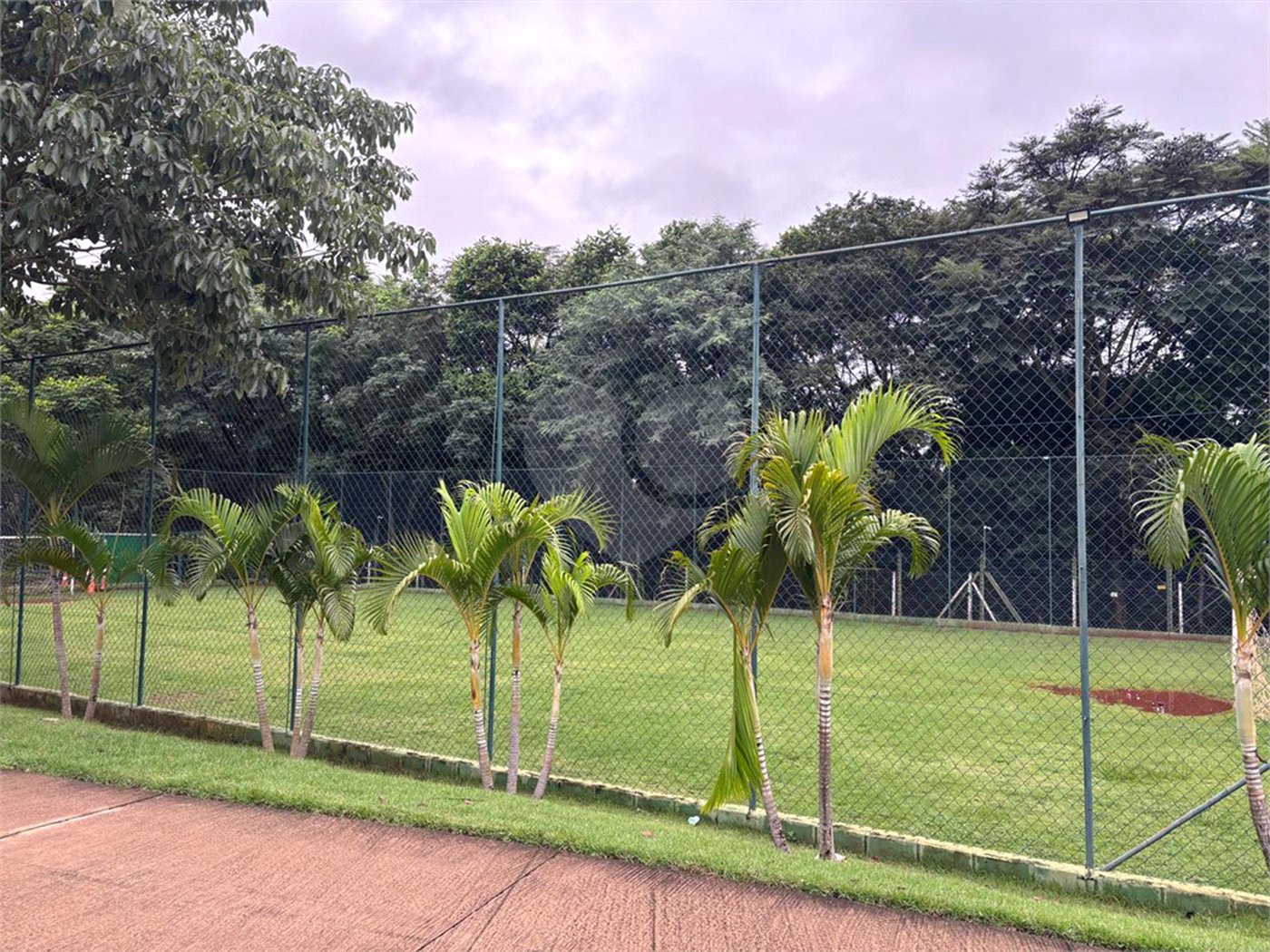 Casa à venda com 2 quartos, sendo 1 suíte, no condomínio Terras de São Francisco, Sorocaba - SP