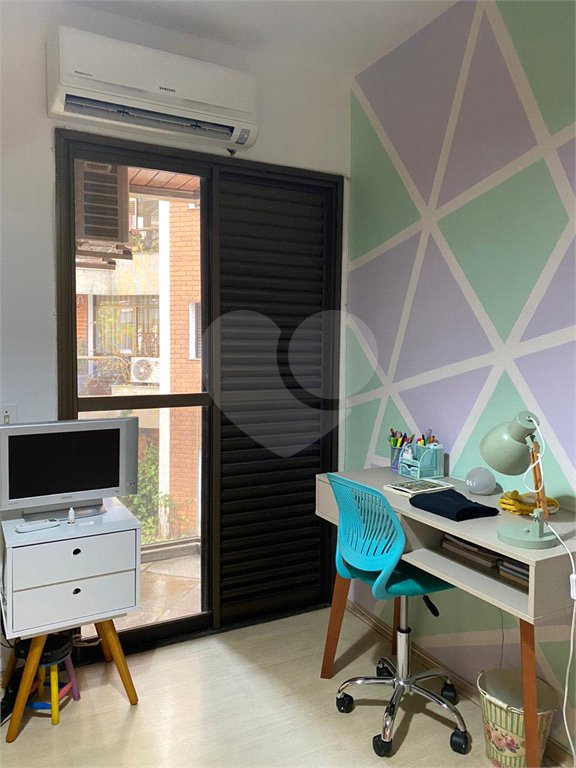 Apartamento à venda com 3 quartos, sendo 1 suíte, em Real Parque, São Paulo, SP
