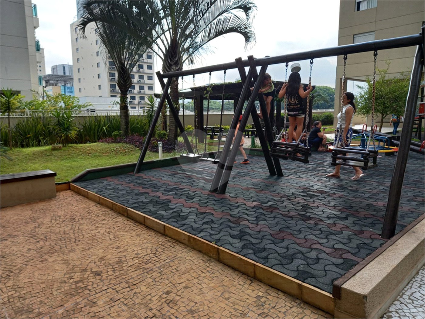 Apartamento à venda com 2 suítes em Barra Funda, São Paulo, SP