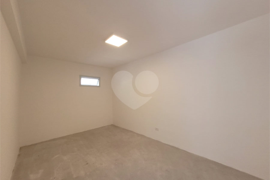 Casa Térrea à venda ou para alugar com 4 quartos, sendo 3 suítes,  em Horto Florestal, São Paulo, SP