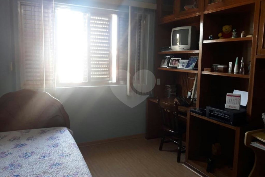 Sobrado à venda com 3 quartos, sendo 1 suíte, em Parque Novo Mundo, São Paulo, SP