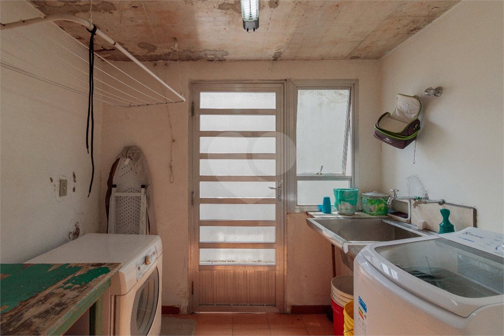 Casa à venda com 4 quartos, sendo 3 suítes, em Jardim Panorama, São Paulo, SP