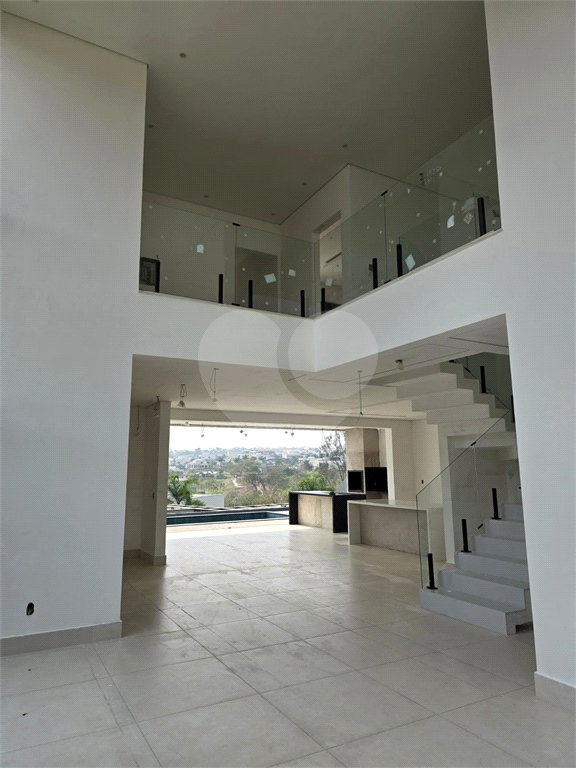 Casa à venda com 4 quartos, sendo 3 suítes, no condomínio Alphaville Nova Esplanada 4, Votorantim - SP