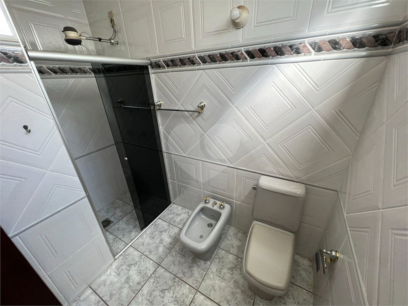 Casa à venda com 3 quartos, sendo 1 suíte, em Vila Vianelo, Jundiaí, SP