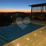 Casa à venda com 3 suítes no condomínio Hills, Arujá - SP