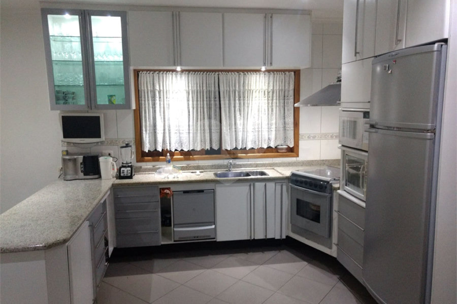 Casa à venda com 3 suítes no condomínio Alpes da Cantareira, Mairiporã - SP