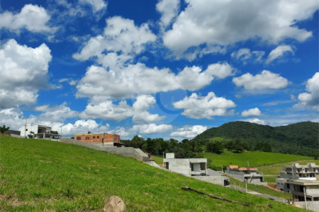 Terreno à venda no condomínio Greenfild, Atibaia - SP