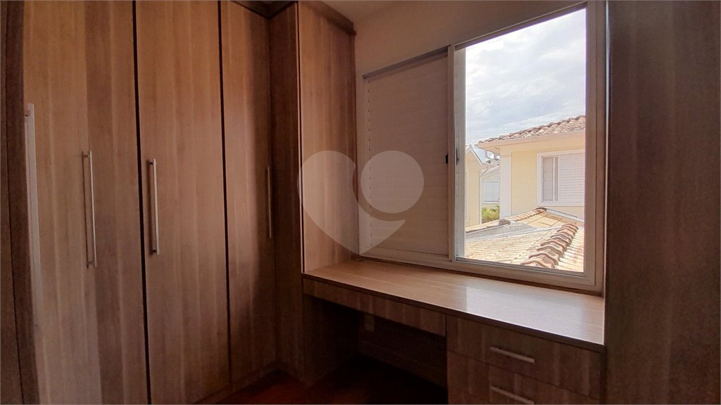 Casa à venda com 3 quartos, sendo 1 suíte, no condomínio Residencial Jardins, São Bernardo do Campo - SP