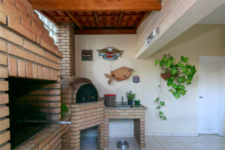 Sobrado à venda com 4 quartos, sendo 3 suítes, em Brooklin, São Paulo, SP