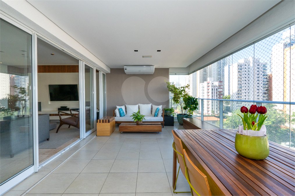 Apartamento à venda com 2 suítes em Brooklin, São Paulo, SP