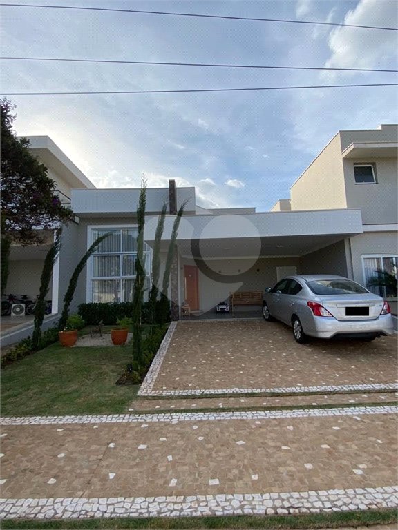 Casa à venda com 3 suítes no condomínio Reserva Real, Paulínia - SP