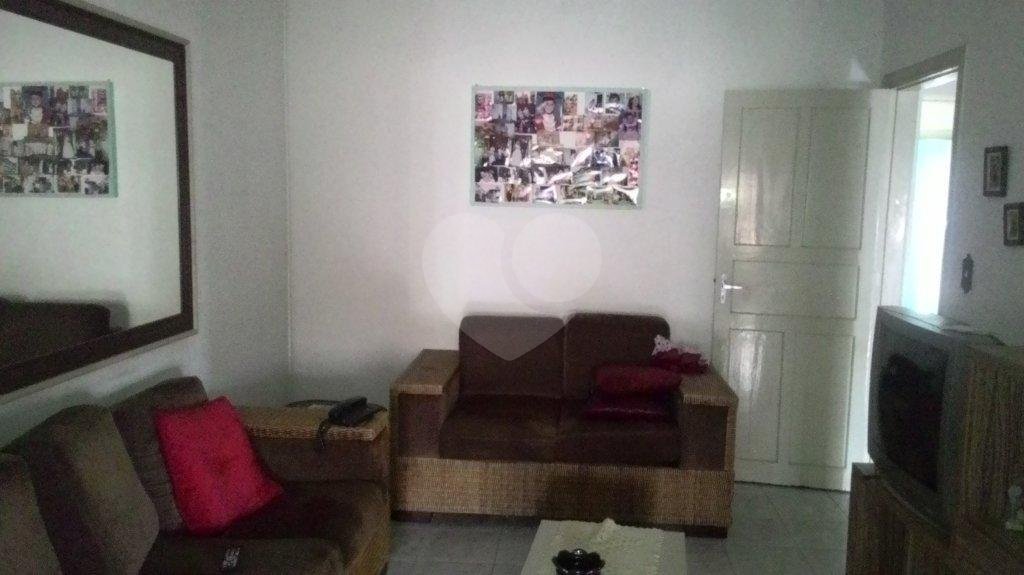 Sobrado à venda com 3 quartos em Tremembé, São Paulo, SP