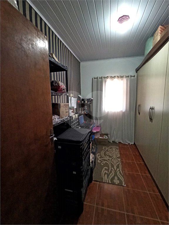 Chácara à venda com 3 quartos, sendo 1 suíte, em Vale das Flores (canguera), São Roque, SP