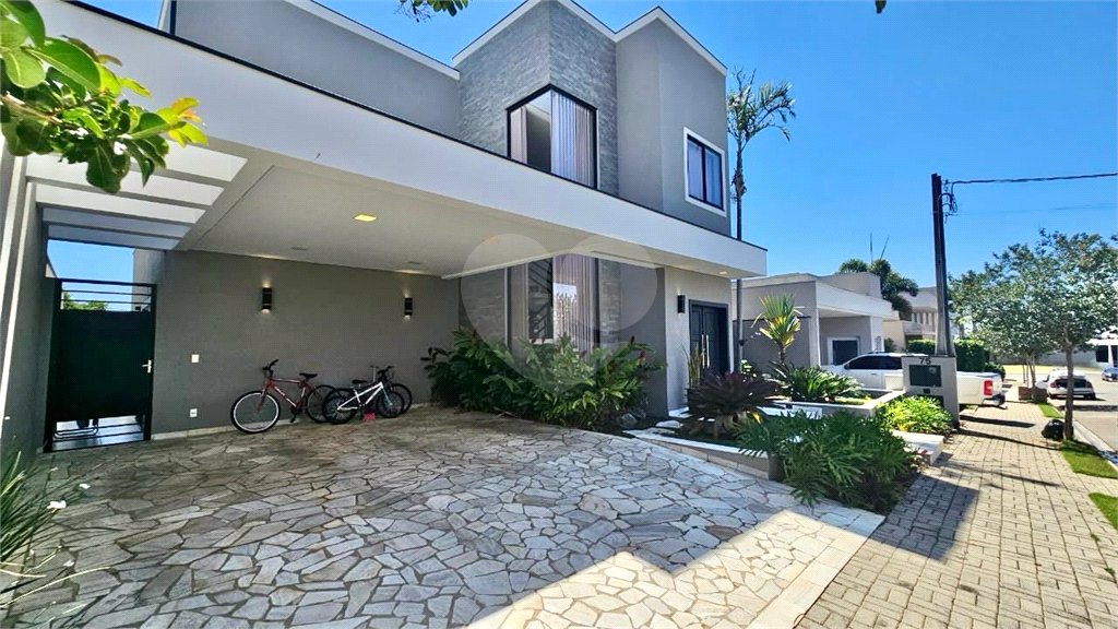 Casa à venda com 3 suítes em Vila Popular, Itapetininga, SP