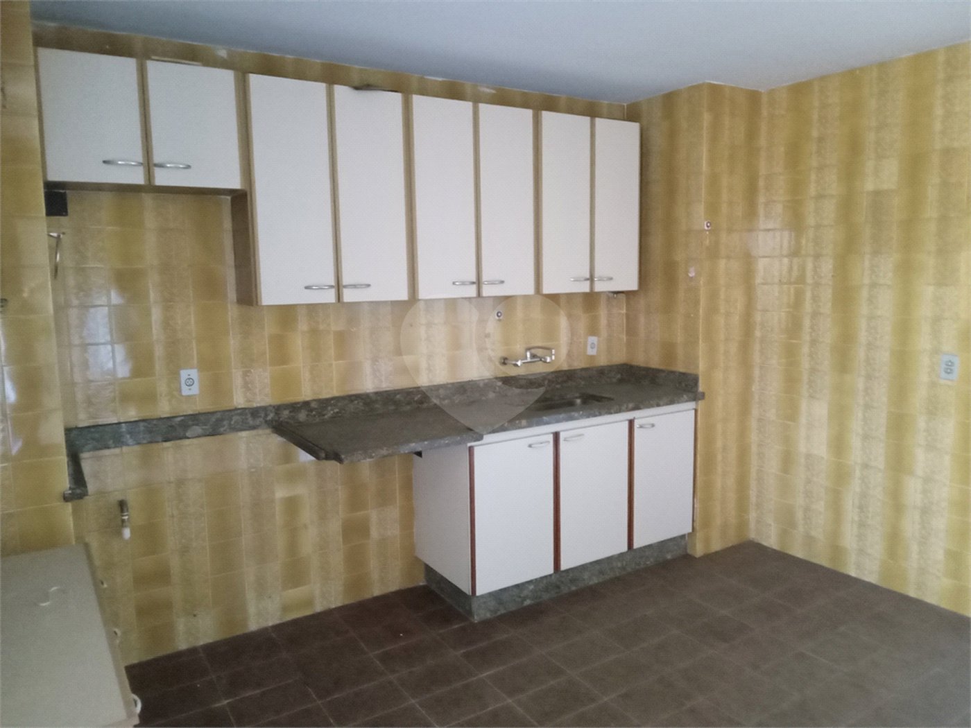 Apartamento à venda com 3 quartos, sendo 1 suíte,  em Tijuca, Rio de Janeiro, RJ