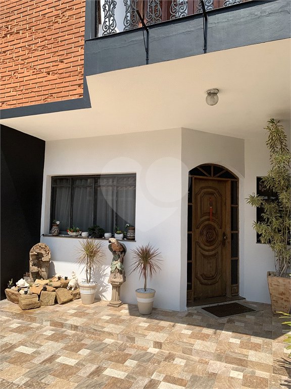 Sobrado à venda com 4 quartos, sendo 3 suítes,  em Jardim Alvinópolis, Atibaia, SP