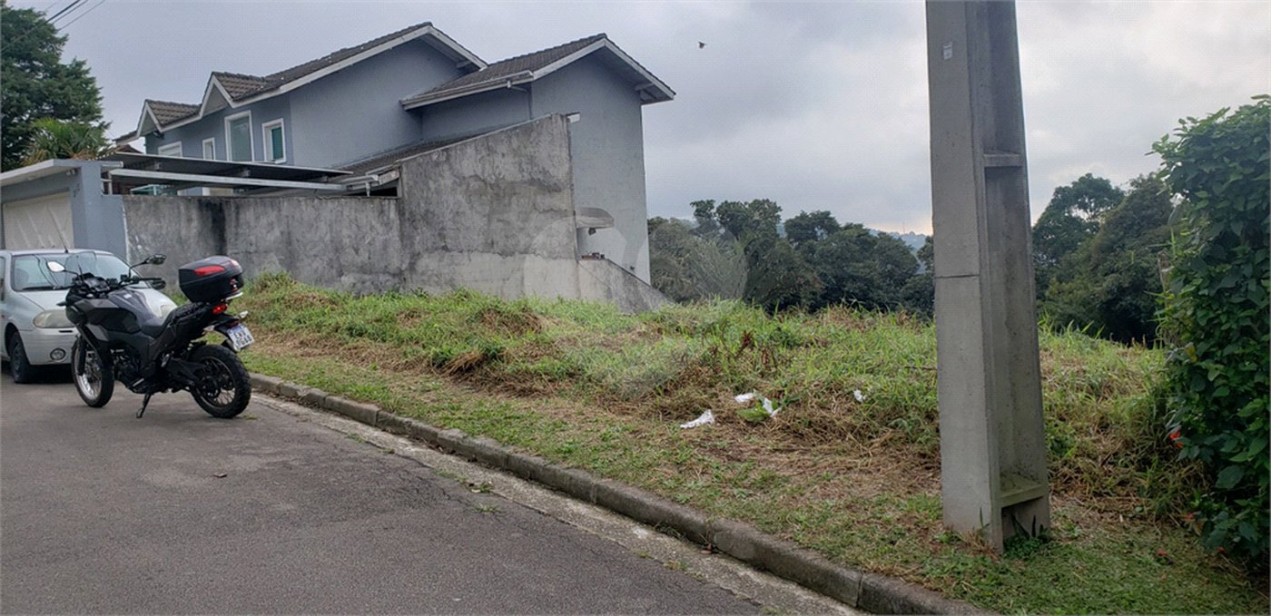 Terreno à venda no condomínio Alpes da Cantareira, Mairiporã - SP