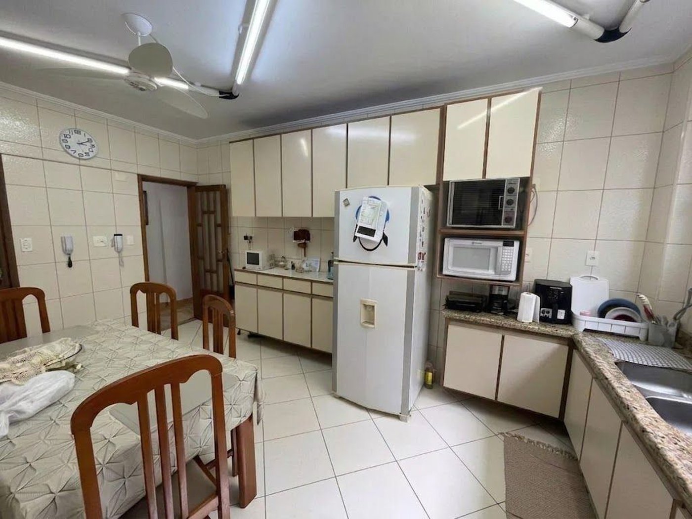 Apartamento com 3 dormitórios à venda, 131 m² por R$ 880.000,00 - Marapé - Santos/SP