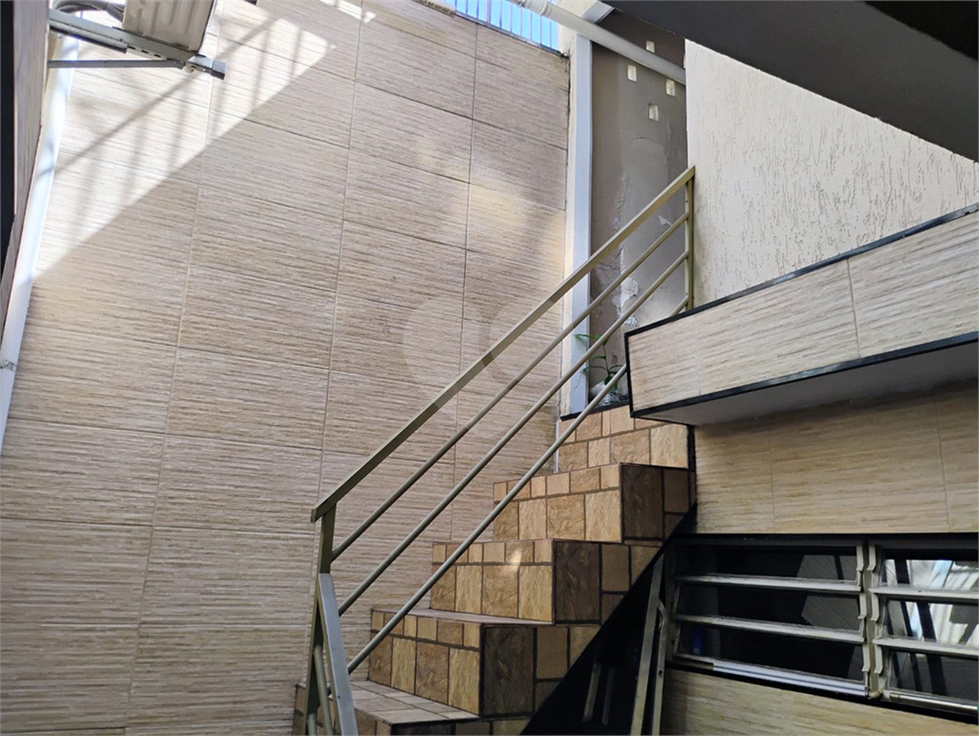 Sobrado à venda com 3 quartos, sendo 2 suítes,  em Casa Verde, São Paulo, SP
