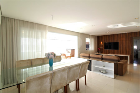 Apartamento à venda com 3 suítes em Alto da Boa Vista, São Paulo, SP