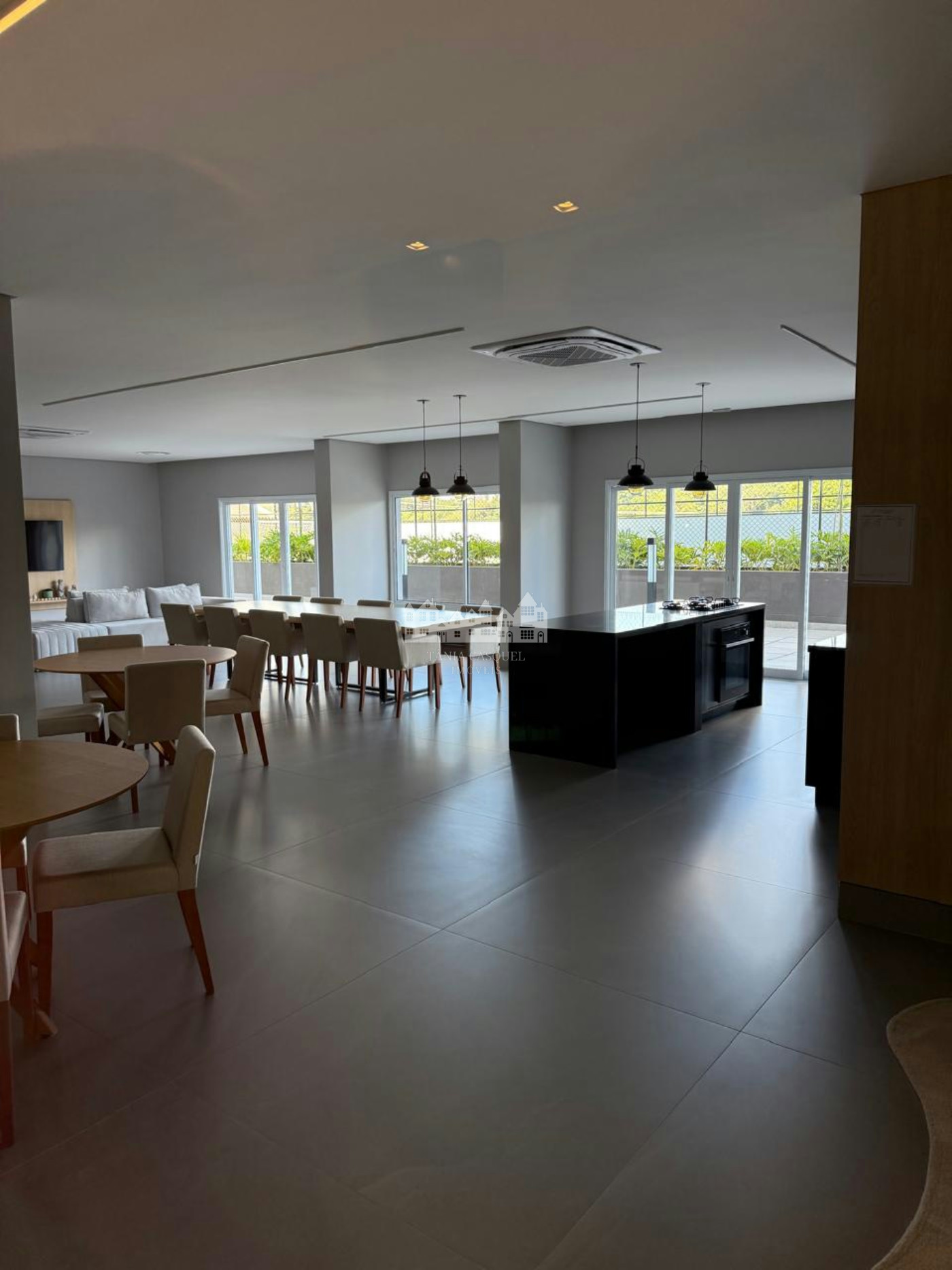 Apartamento para alugar com 3 suítes em Vila Helena, Atibaia, SP