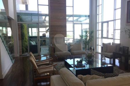 Apartamento à venda ou para alugar com 4 suítes em Jardim Morumbi, São Paulo, SP
