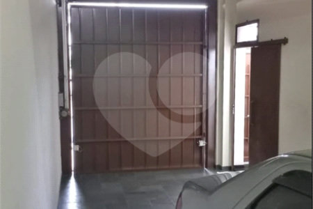 Sobrado à venda com 3 quartos, sendo 1 suíte,  em Jardim Selma Helena, Poá, SP