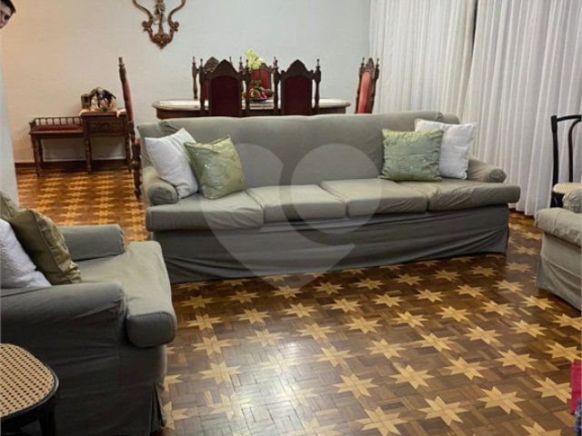 Sobrado à venda com 4 quartos, sendo 1 suíte,  em Perdizes, São Paulo, SP