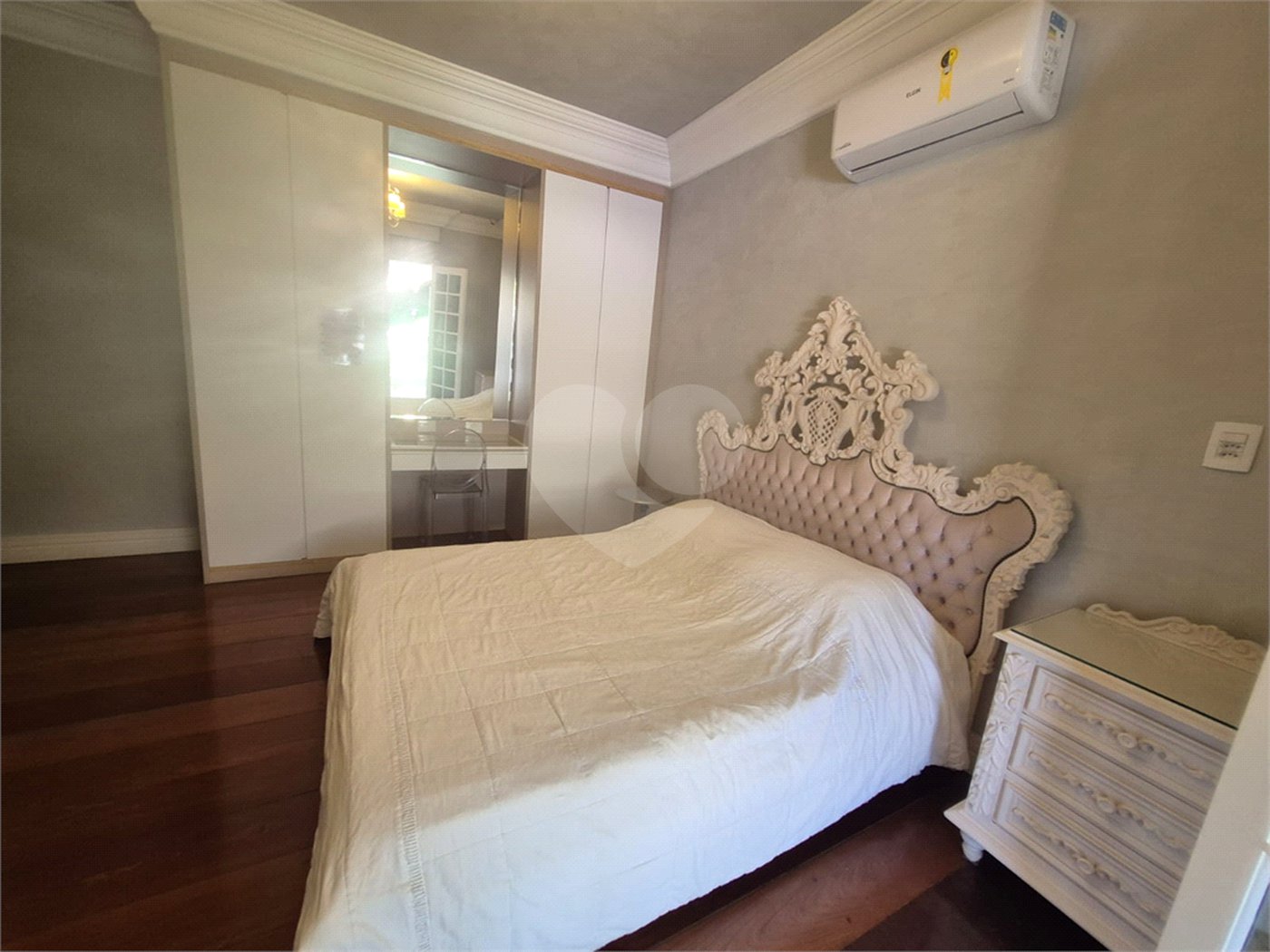Casa à venda com 5 suítes no condomínio Associação Reserva das Hortênsias, Mairiporã - SP