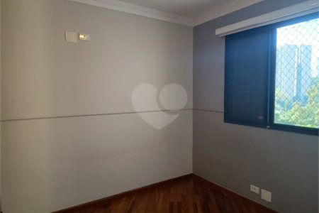 Apartamento à venda com 2 quartos, sendo 1 suíte,  em Vila Suzana, São Paulo, SP