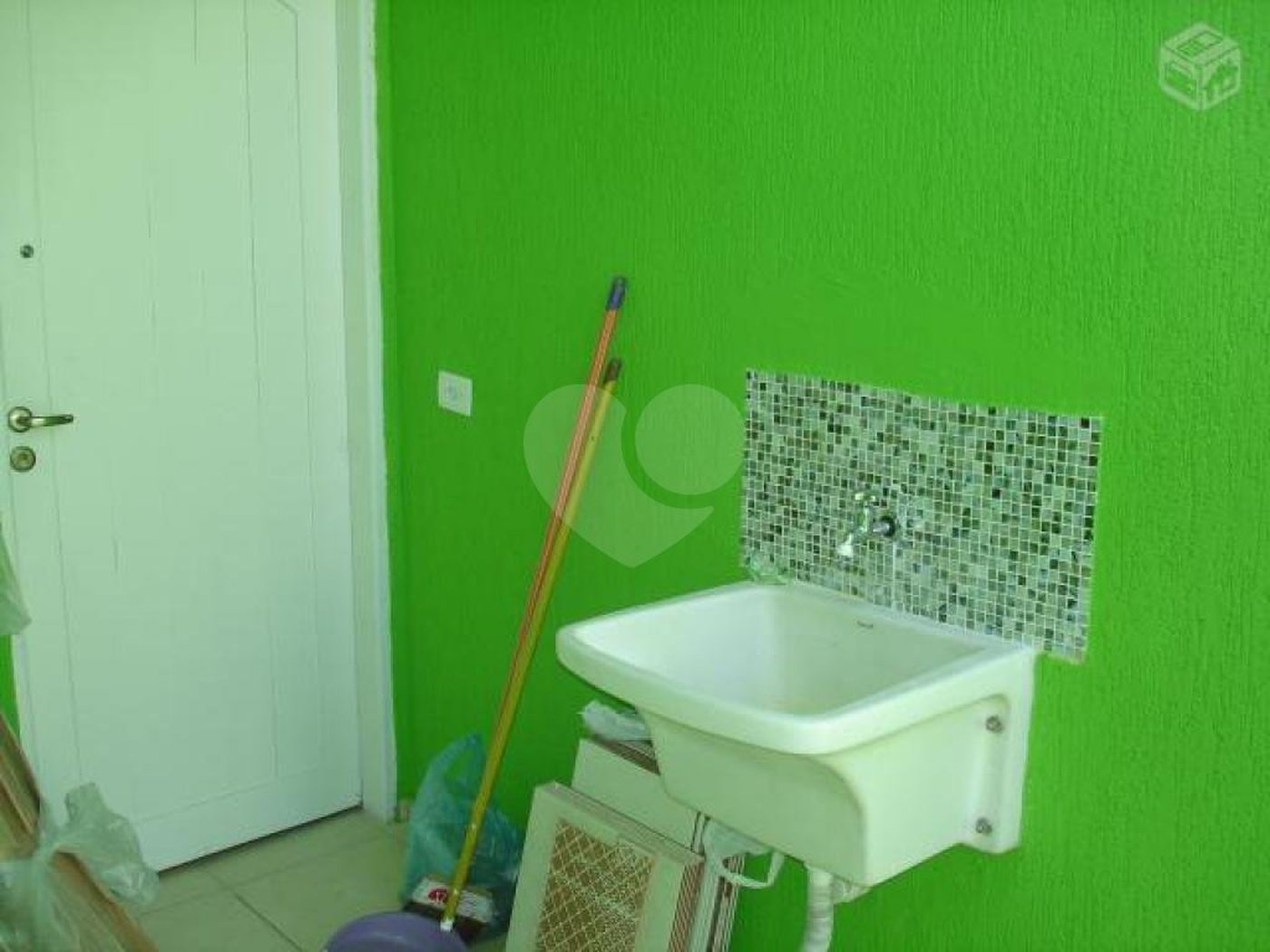 Casa à venda com 2 quartos no condomínio Travessa Roberto Rocha Mendes,65, São Paulo - SP
