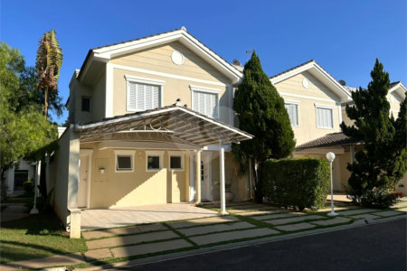 Casa à venda com 4 quartos, sendo 2 suítes, no condomínio Vila D'amalfi, Sorocaba - SP