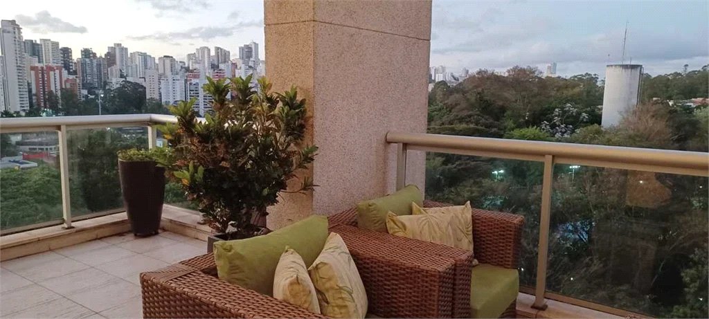 Apartamento à venda com 2 suítes em Parque do Morumbi, São Paulo, SP