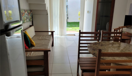 Apartamento à venda com 1 suíte em Taperapuan, Porto Seguro, BA