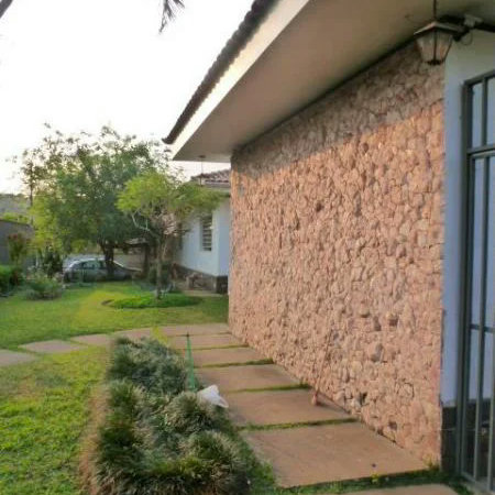 Casa Térrea à venda com 3 quartos, sendo 1 suíte,  em Caxingui, São Paulo, SP