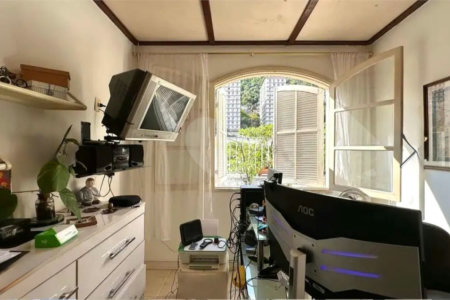 Cobertura à venda com 4 quartos, sendo 1 suíte,  em Copacabana, Rio de Janeiro, RJ