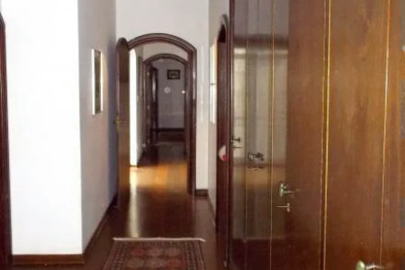Sobrado à venda com 4 quartos, sendo 2 suítes,  em Jardim Leonor, São Paulo, SP