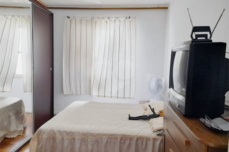 Sobrado à venda com 3 quartos em Água Fria, São Paulo, SP
