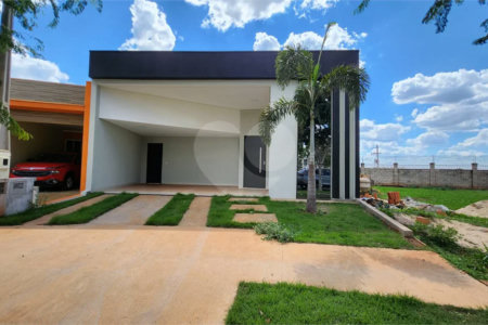 Casa à venda com 3 quartos, sendo 1 suíte, em Parque Atlanta, Araraquara, SP