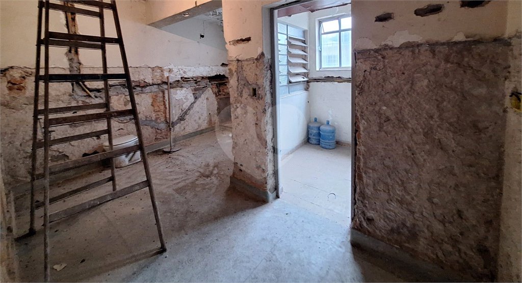 Sobrado à venda com 2 quartos em Bom Retiro, São Paulo, SP