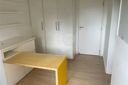 Cobertura à venda com 4 quartos, sendo 3 suítes, em Vila Mariana, São Paulo, SP