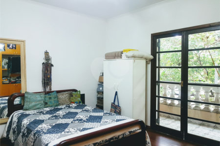 Casa à venda com 3 quartos, sendo 1 suíte, em Santo Amaro, São Paulo, SP