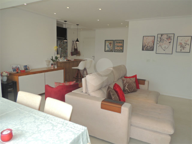 Apartamento para alugar com 2 quartos, sendo 1 suíte,  em Chácara Santo Antônio, São Paulo, SP